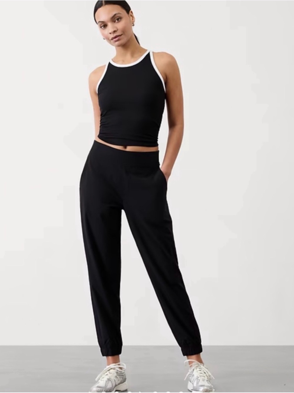 Athleta Brooklyn Jogger in Black Size 6 Lightweight Travel